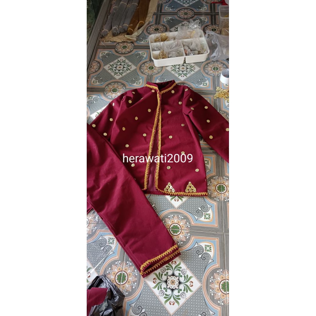 Baju tari adat Palembang cowok