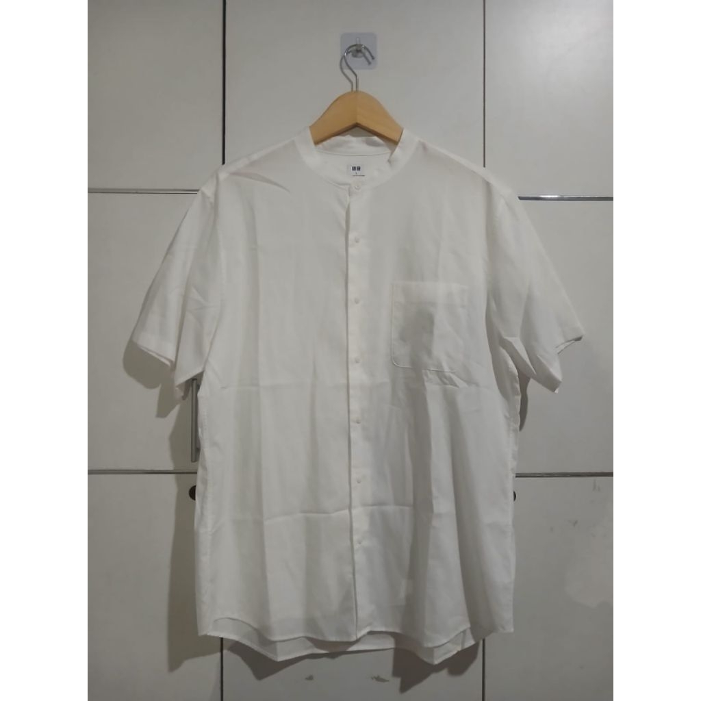 Uniqlo Shanghai Kemeja Pria Size L