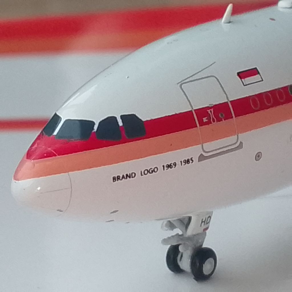 JC Wings 1/400 Garuda Indonesia A330-300 Retro Livery