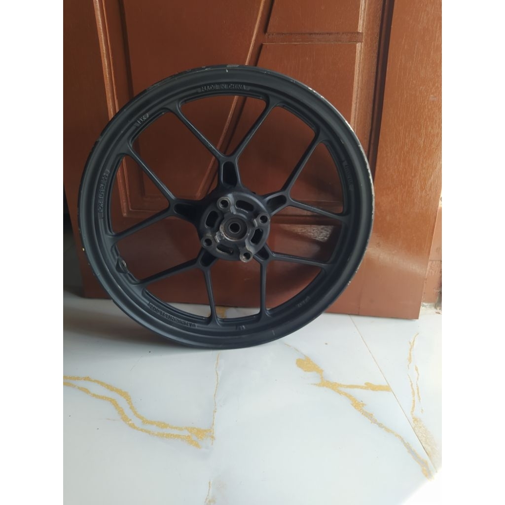 velg depan vario 125 150