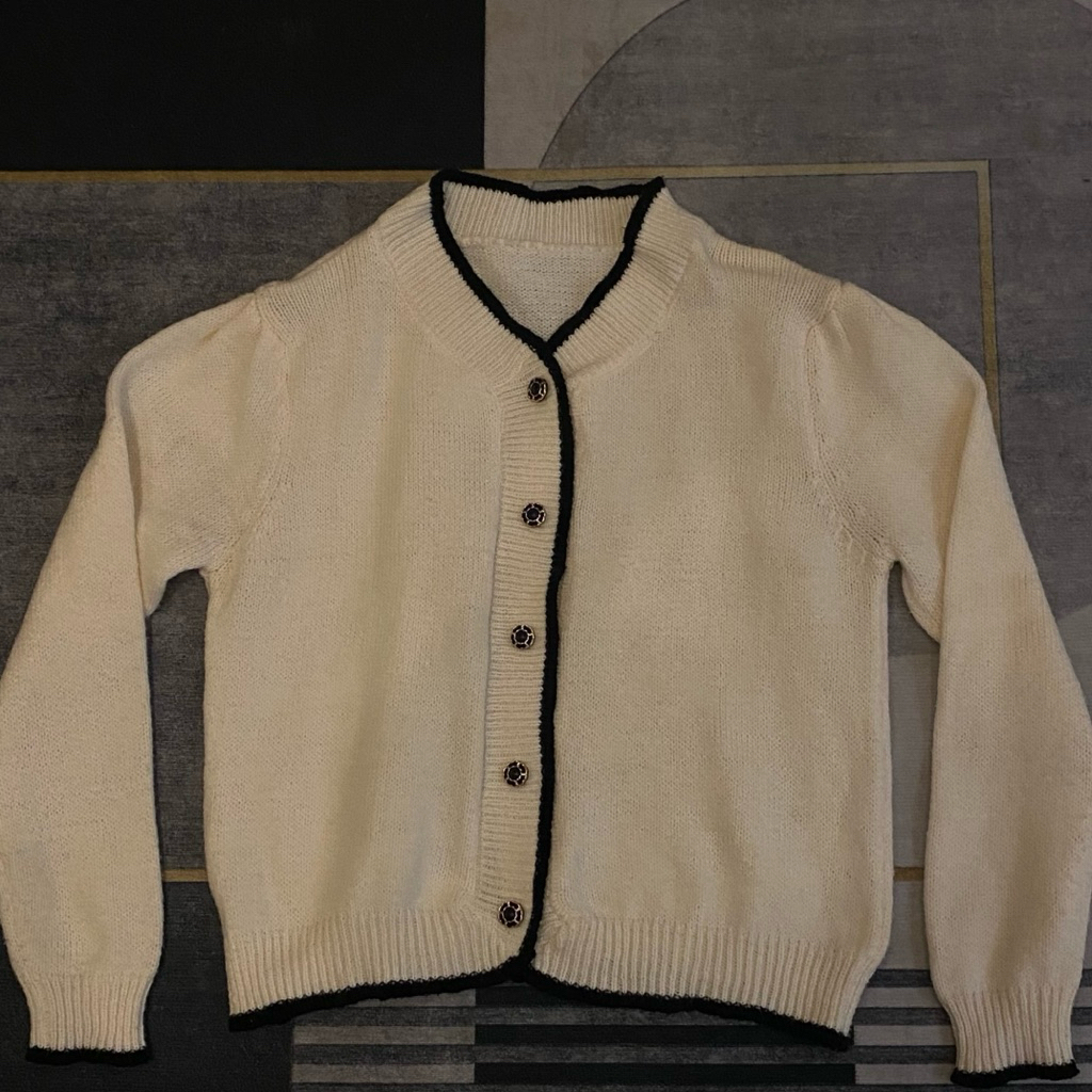 preloved cardigan broken white/ cardigan knit/ cardigan broken white