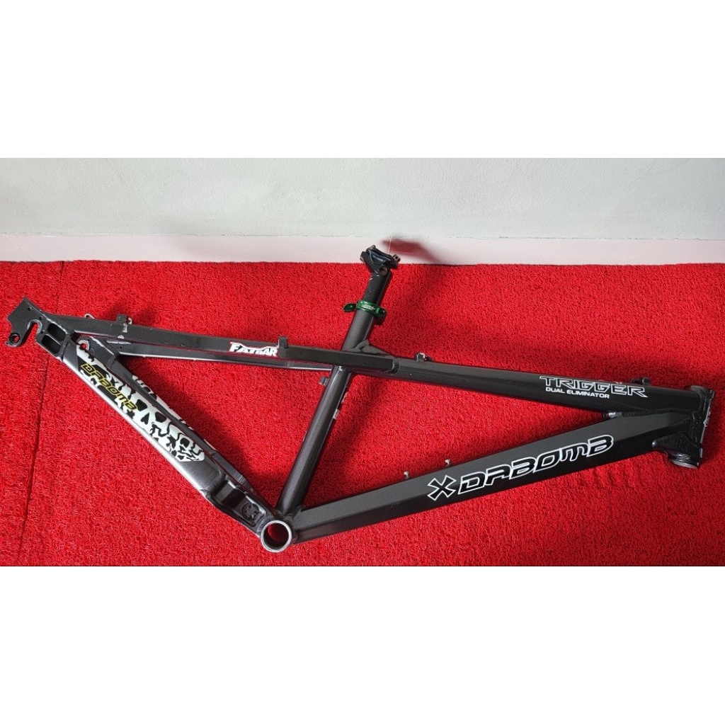 Frame sepeda MTB DJ Dirtjump DABOMB TRIGGER 26' Size S includ headset DABOMB Original