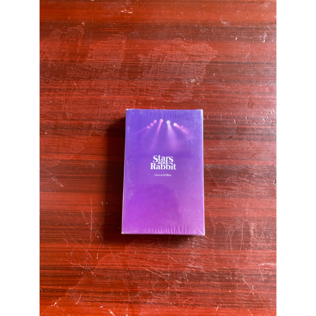 Kaset Stars and Rabbit Live at M Bloc