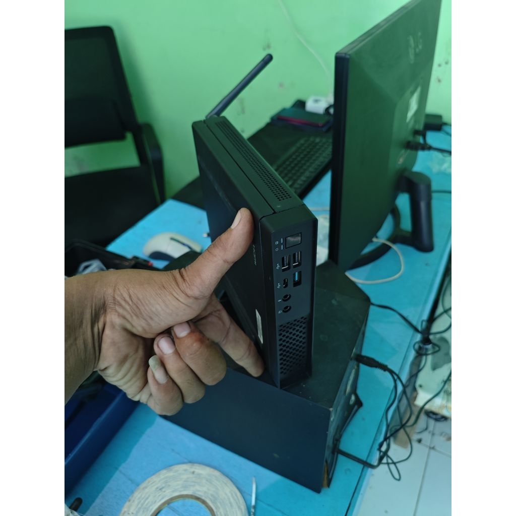 Mini PC ASRock Jupiter X600 - Ryzen 5 8600G - Ram 32Gb