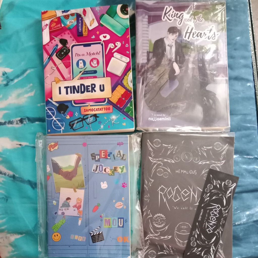 PRELOVED novel  NOMIN+ Freebies random