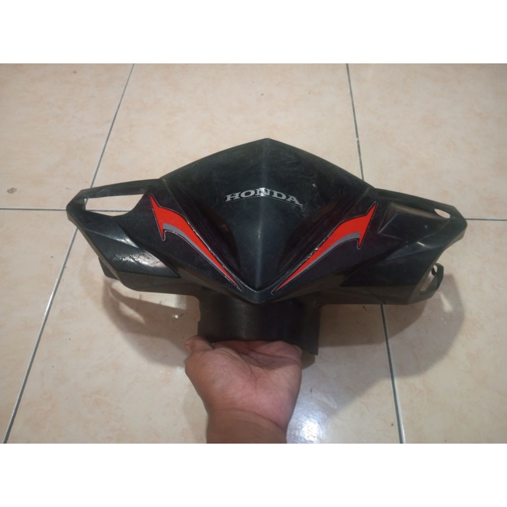 batok kelapa depan Honda Vario 125 old KZR bekas ori