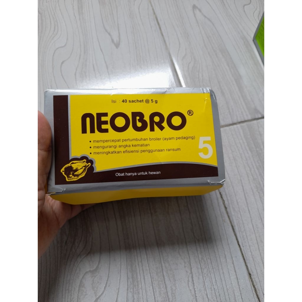 NEOBRO / VITAMIN NEOBRO / VITAMIN UNGGAS NEOBRO / VITAMIN KESEHATAN AYAM / VITAMIN BEBEK / VITAMUN U