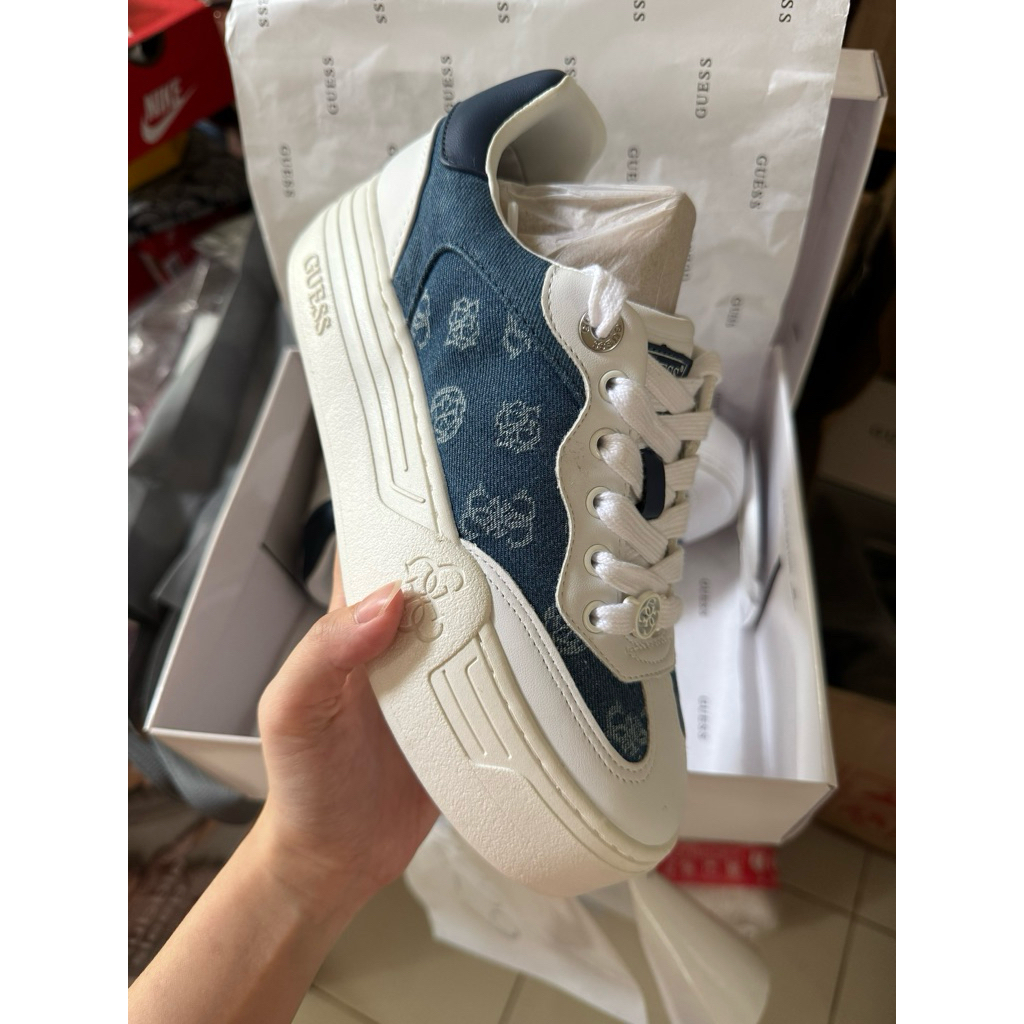 Sepatu Guess Denim Original Store