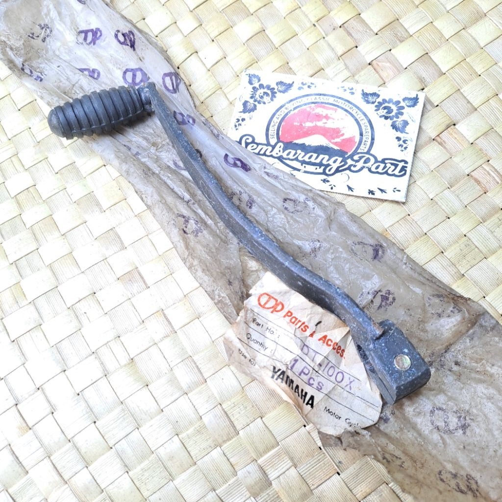 TUAS OPERAN GIGI PERSENELING YAMAHA DT100 DT125 DTX NOS TAIWAN