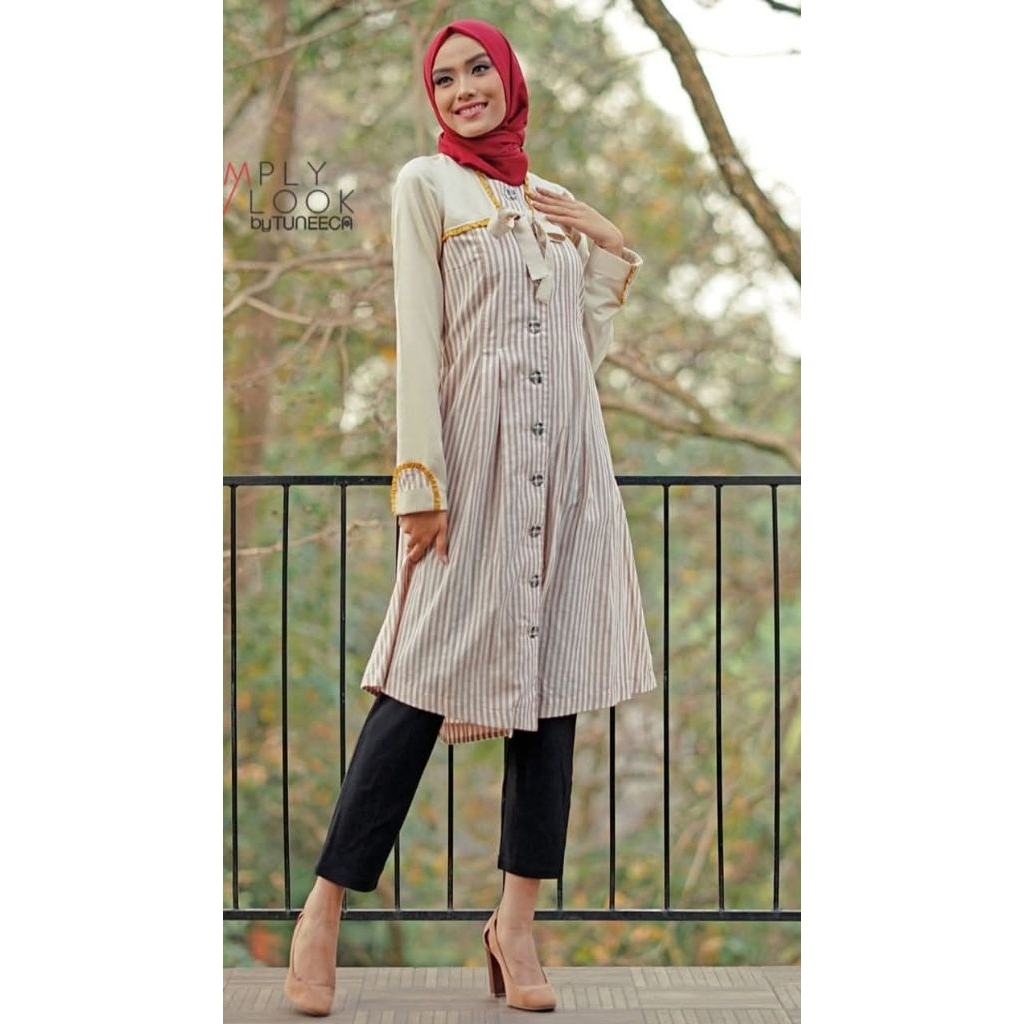 preloved size L simply look