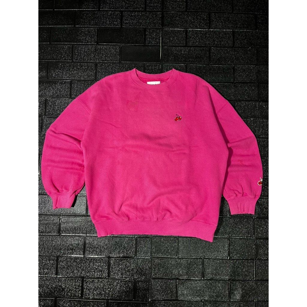 crewneck kirsh