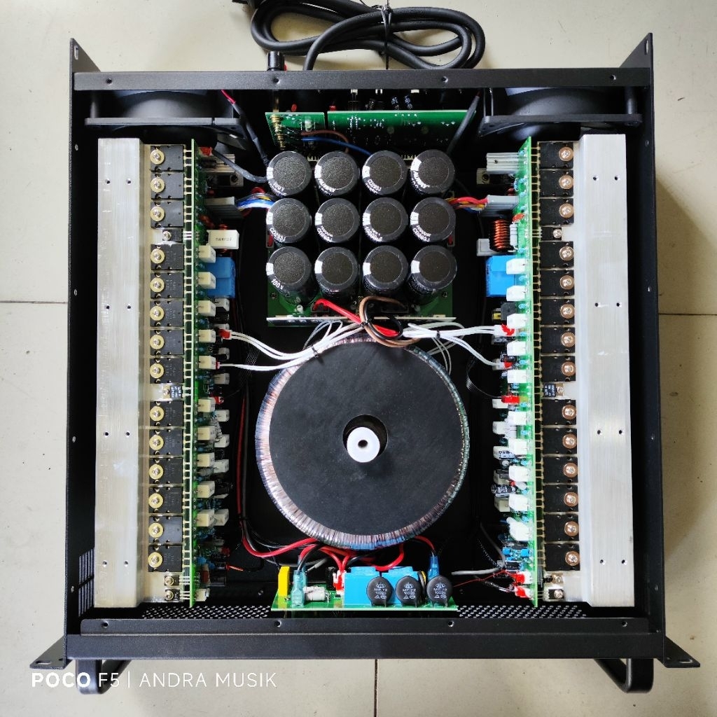 Box Power amplifier 3U 1600w x 2 chanel Komplit aksesoris copotan power Build Up 2 canel Pabrikan