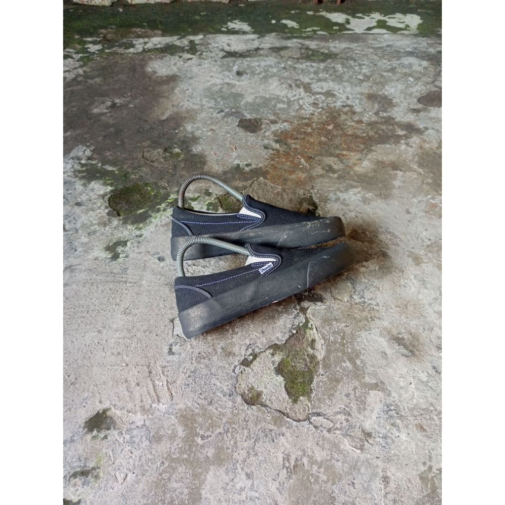 sepatu second thunderbear sz 37