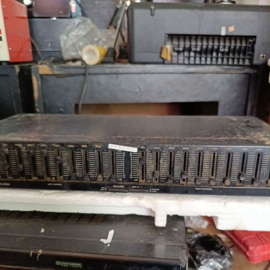 Equalizer sansui Se-2200