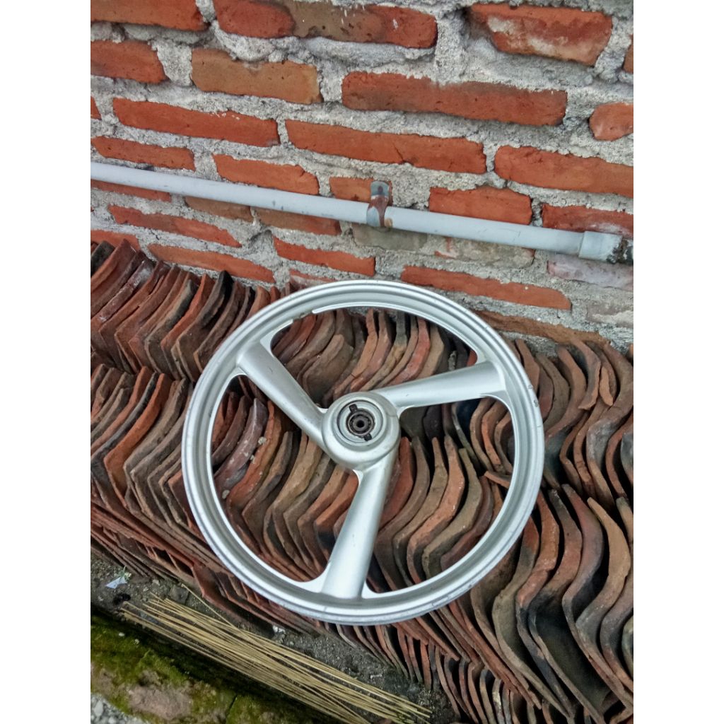 velg palang 3 suzuki ring 17,, non merk.. (depan saja)