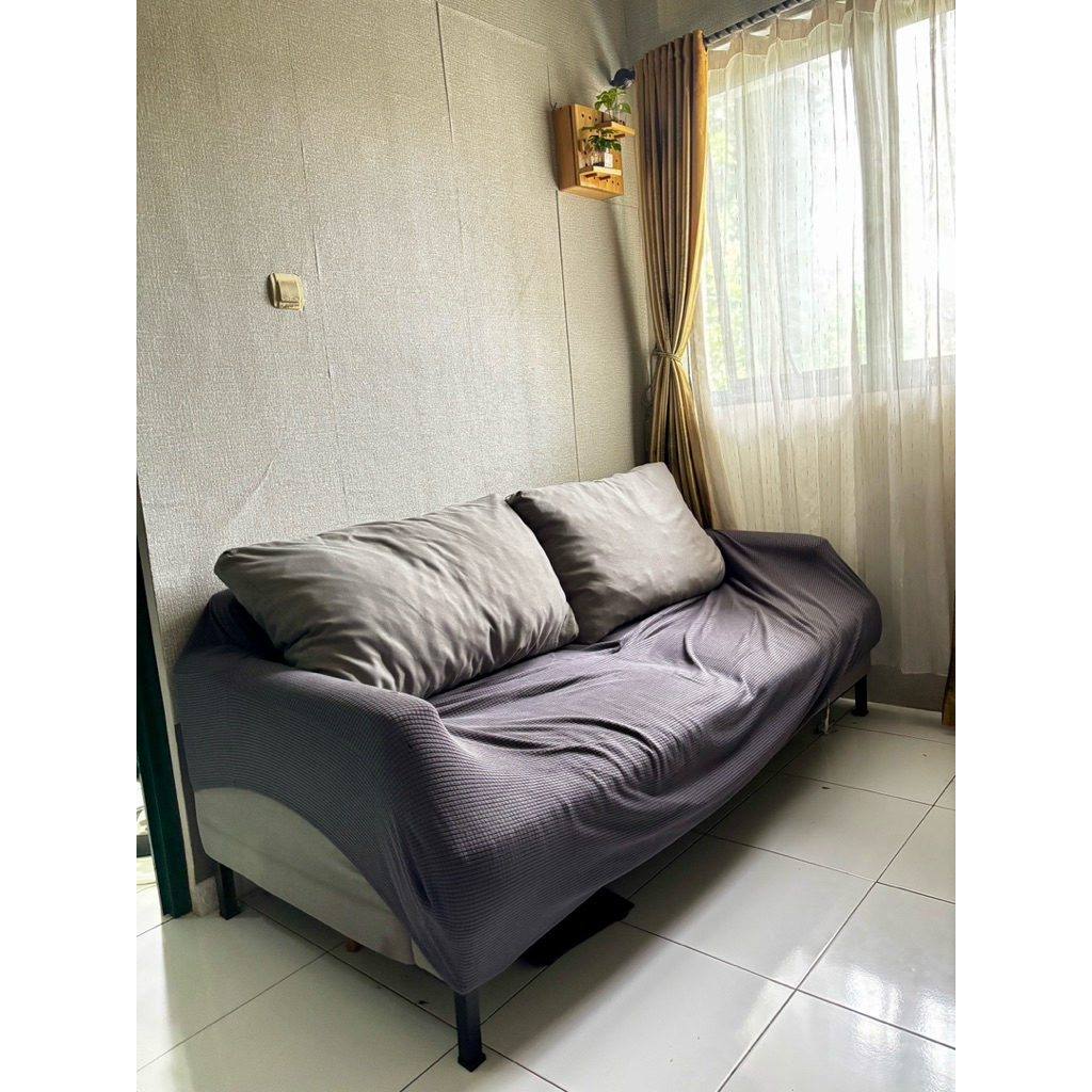 Sofa Ruang Keluarga Tamu Abu Muda 2 Seat Besar 84x180x40 - Second Preloved