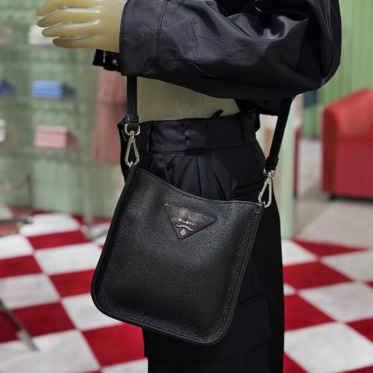 Preorder – Mini Tote Bag PR Mini Sac Porté Épaule En Cuir in Brown Kulit Premium & Dual Strap Fashio