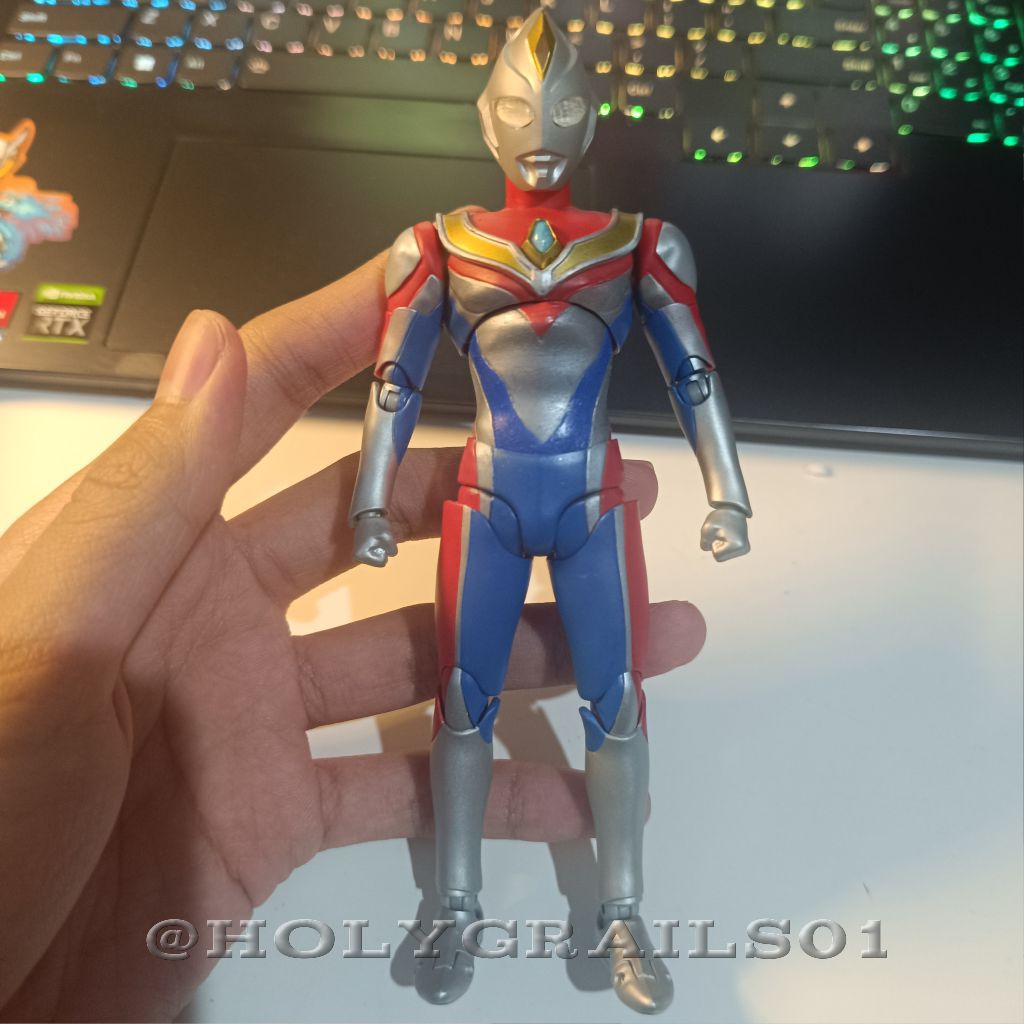 SHF shinkocchou seihou Ultraman Dyna flash type bekas