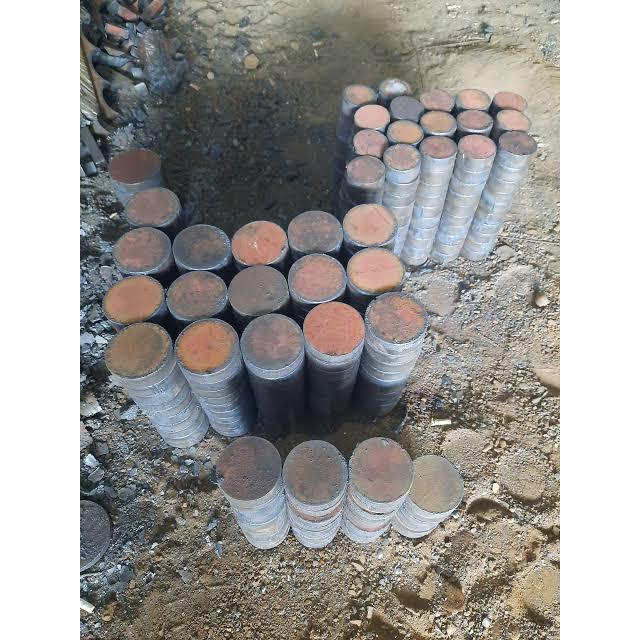 Plat Besi Bulat Tebal 15mm Diameter 8cm Custom Lubang Tengah