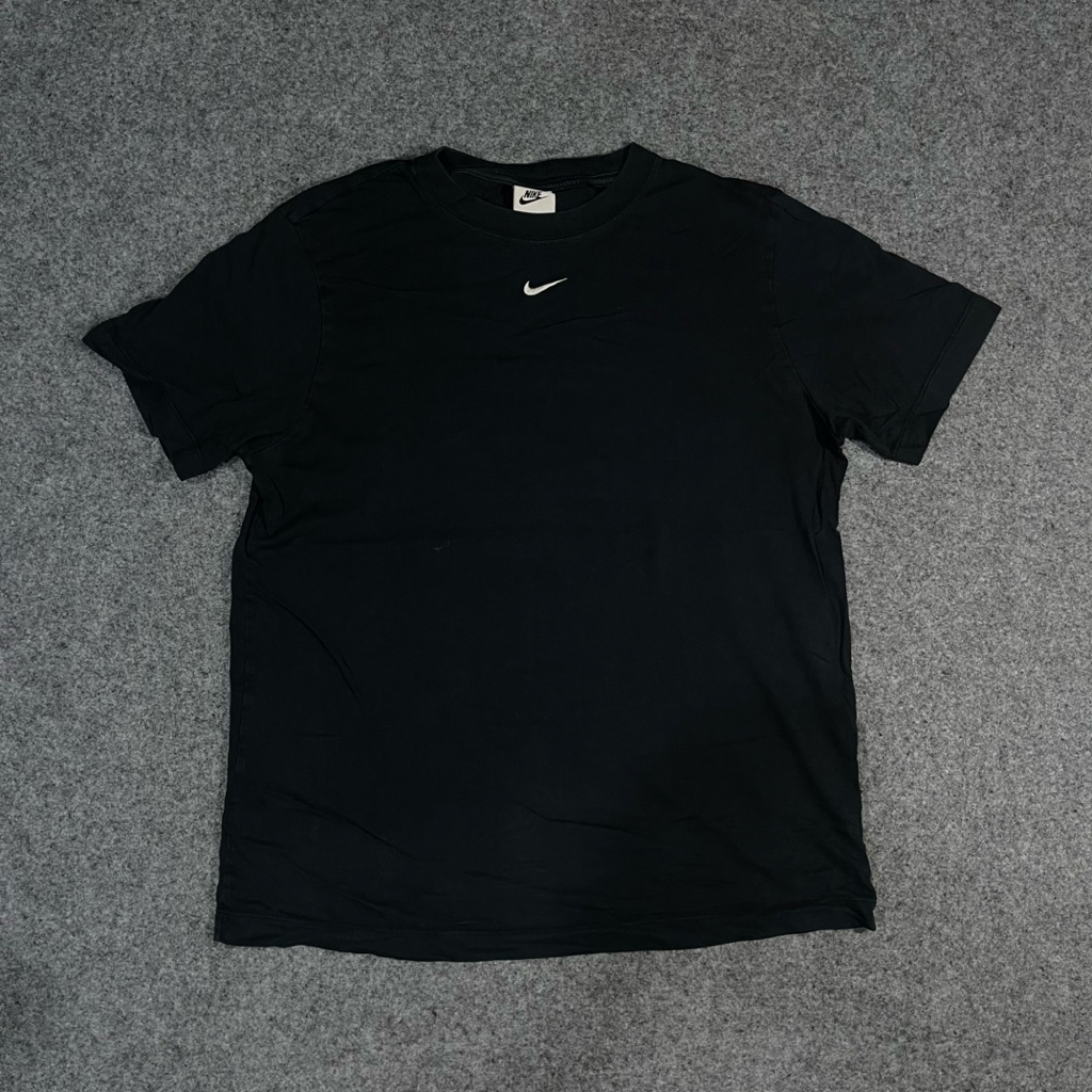 Kaos Nike center logo