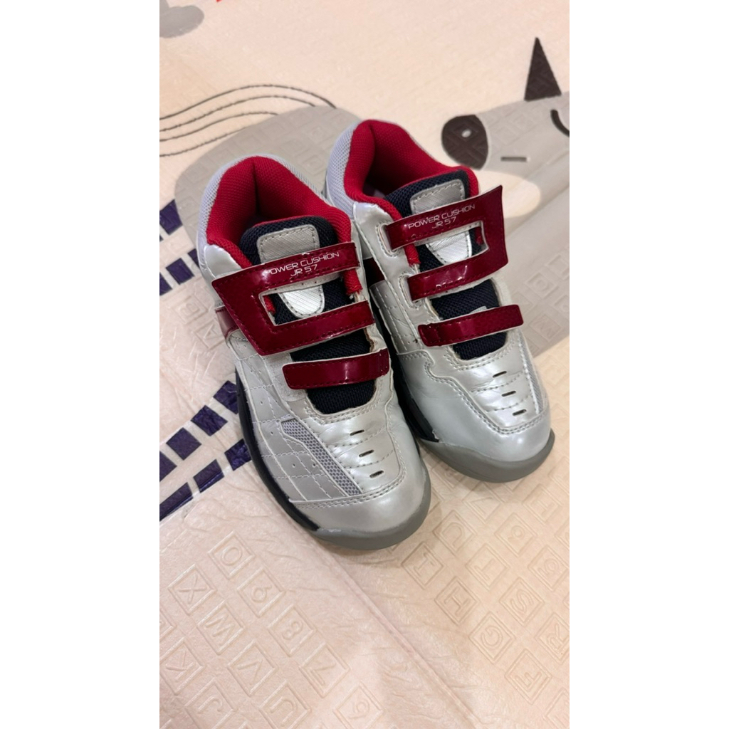 sepatu anak badminton yonex insole 22