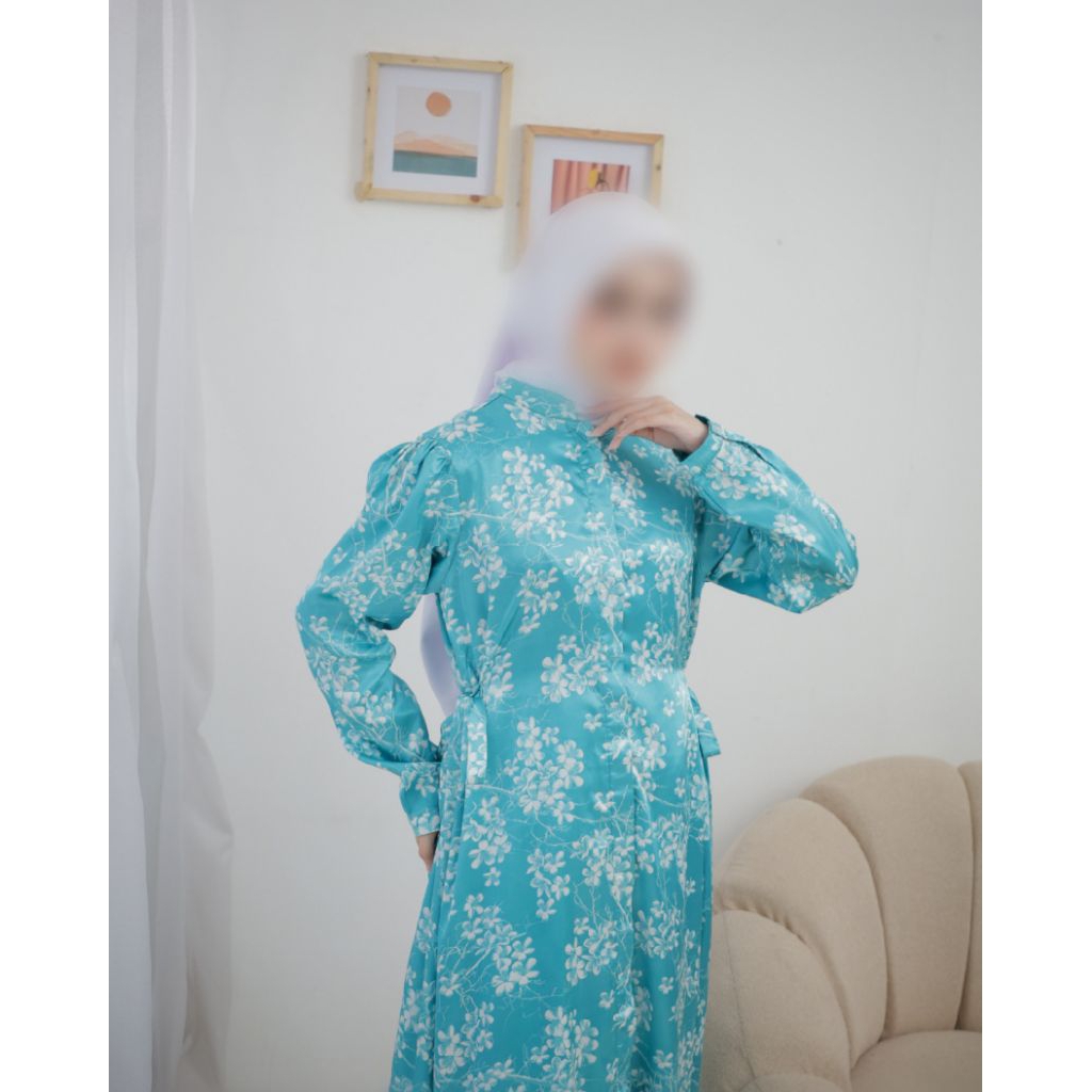HIKAMA HILYA Series - Long Tunik bahan Satin Silk warna TOSCA motif bunga putih, 100% REAL PICT