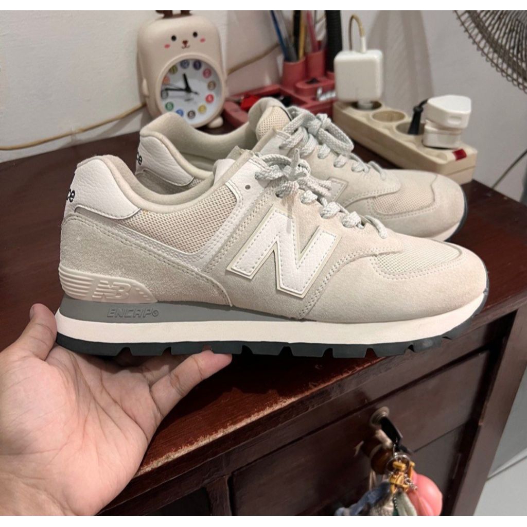 Sepatu New Balance 574