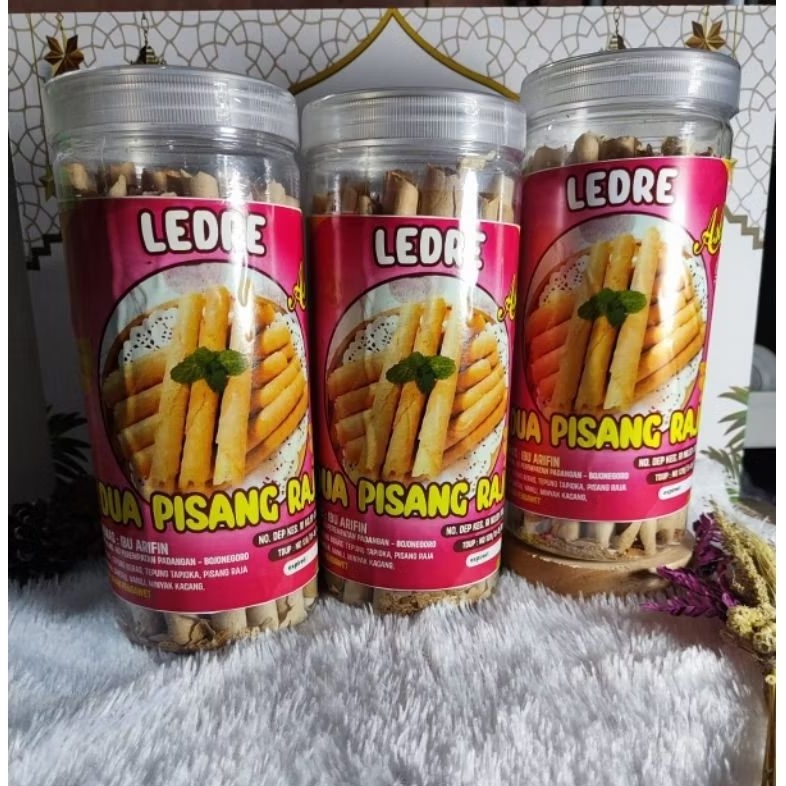 Ledre Pisang Raja Ibu Arifin (Toples) Oleh-oleh Khas Bojonegoro