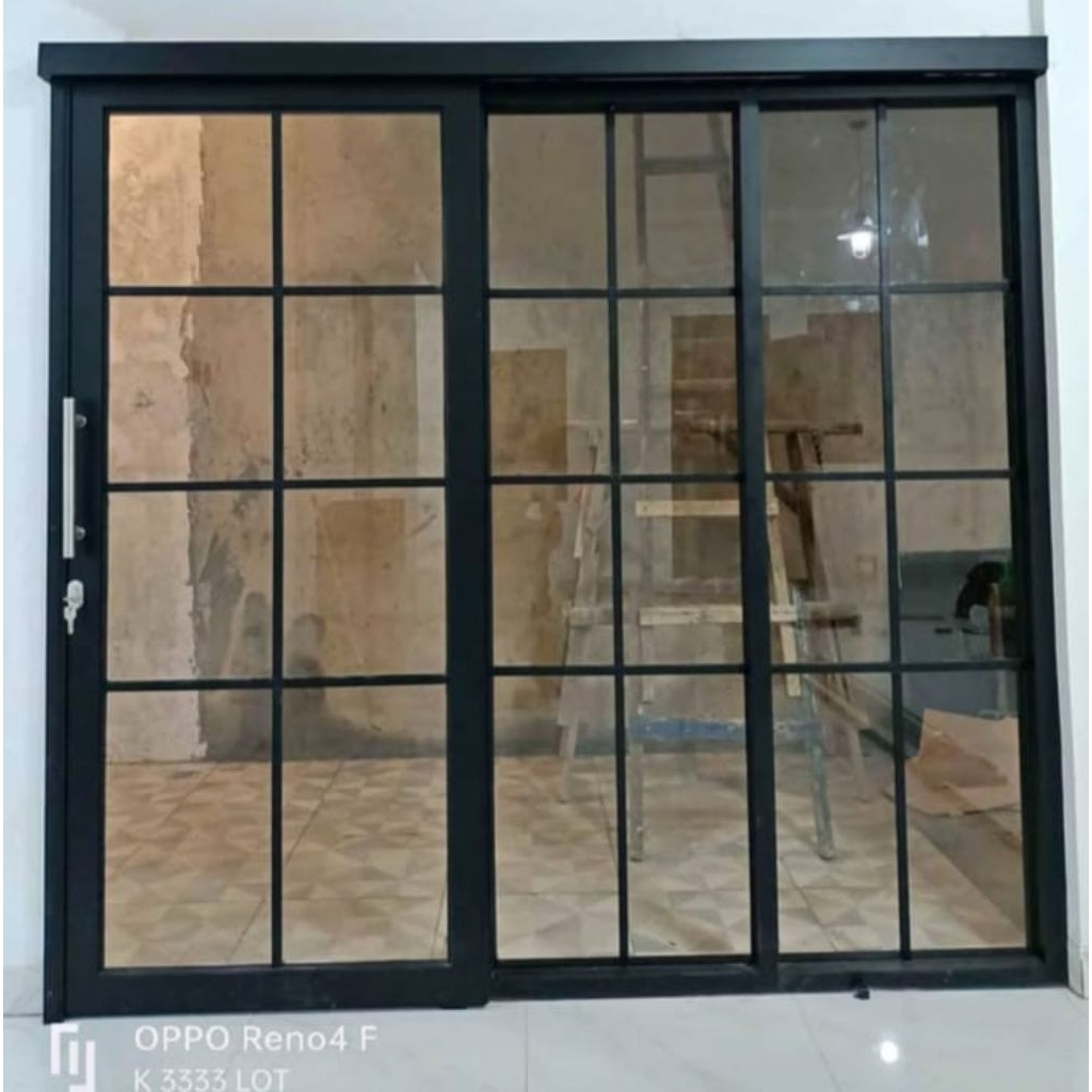 pintu sleding alumunium kaca tengah dan kanan mati kiri hidup+ kusen free packing bubble wrab dan ka