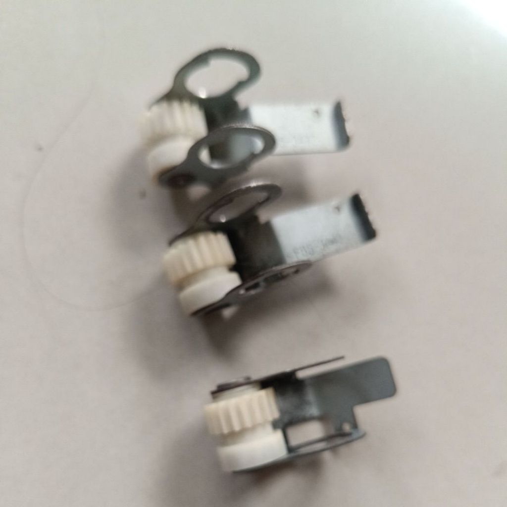 Gear feeder mesin fotocopy ir 6570 5000