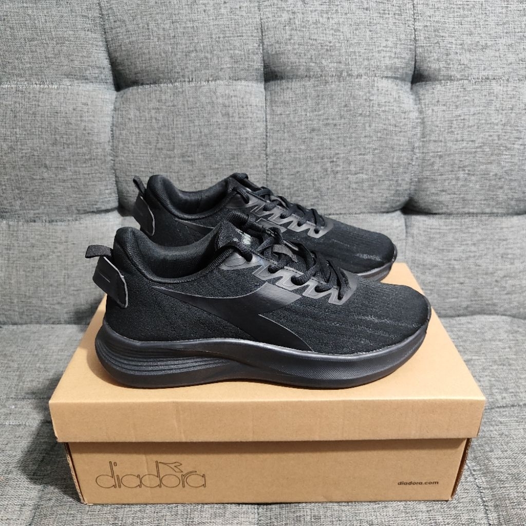 Diadora Running NANO Unisex - Mono Black [DIAX25F0306M]