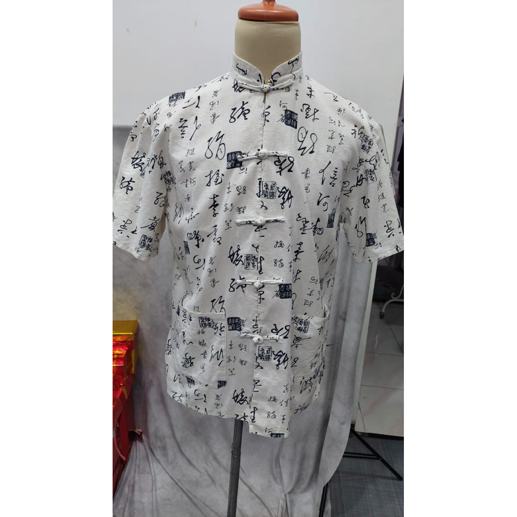 Atasan cheongsam pria tulisan putih