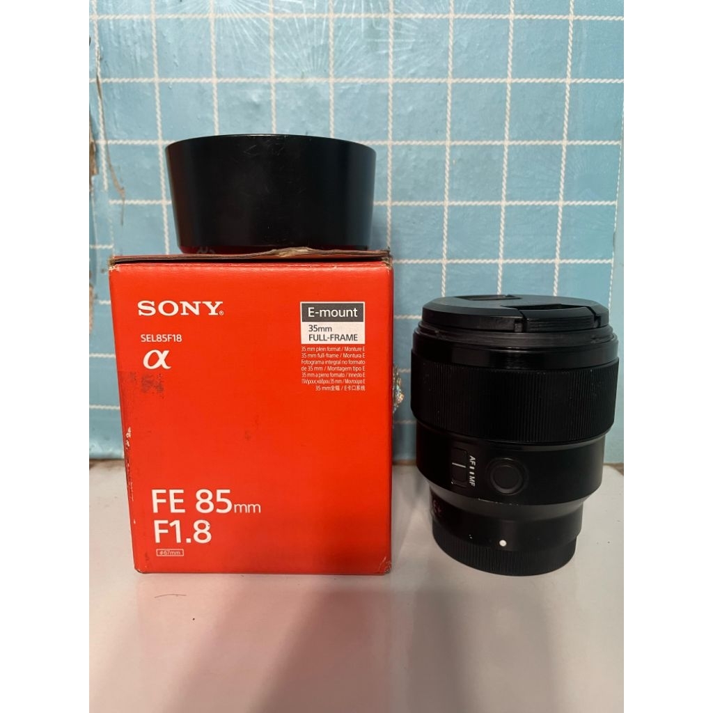 lensa sony 85mm f1. 8