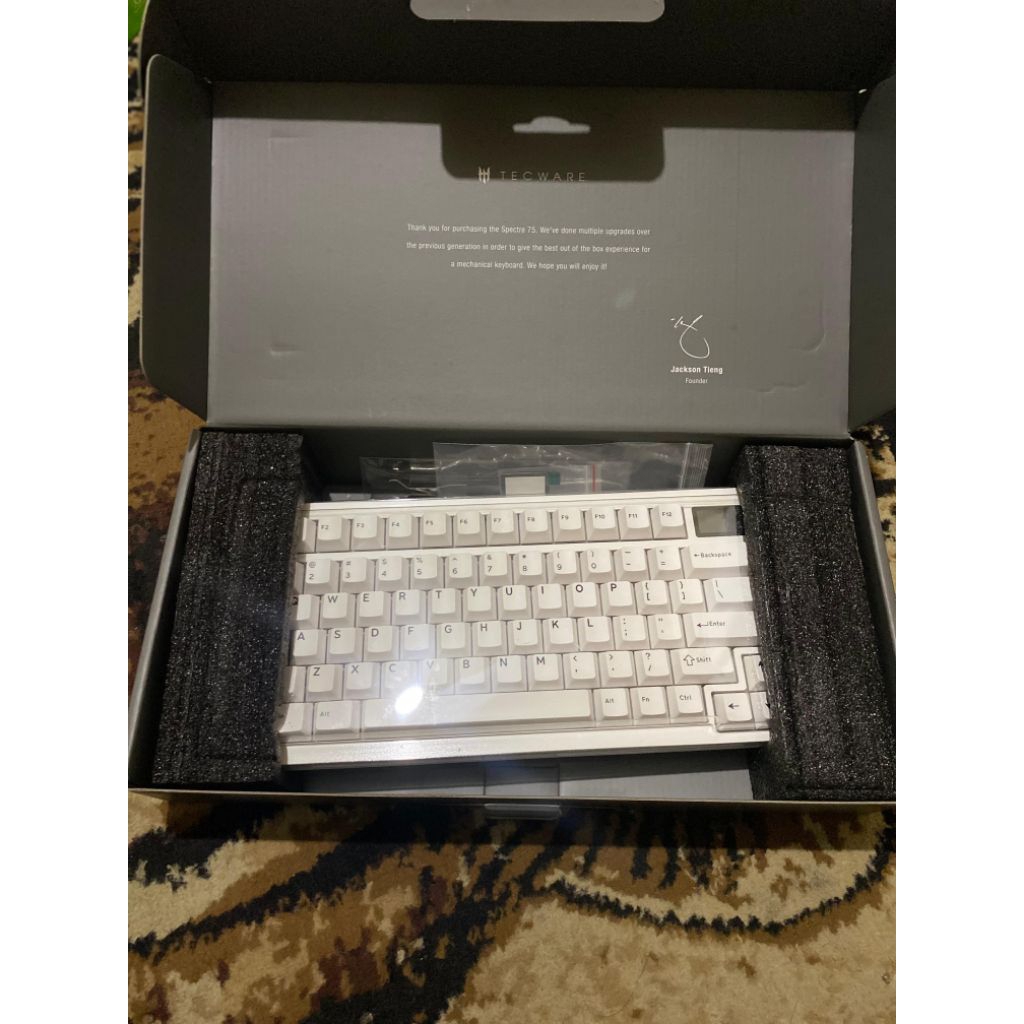 Tecware Spectre 75 Candy Red