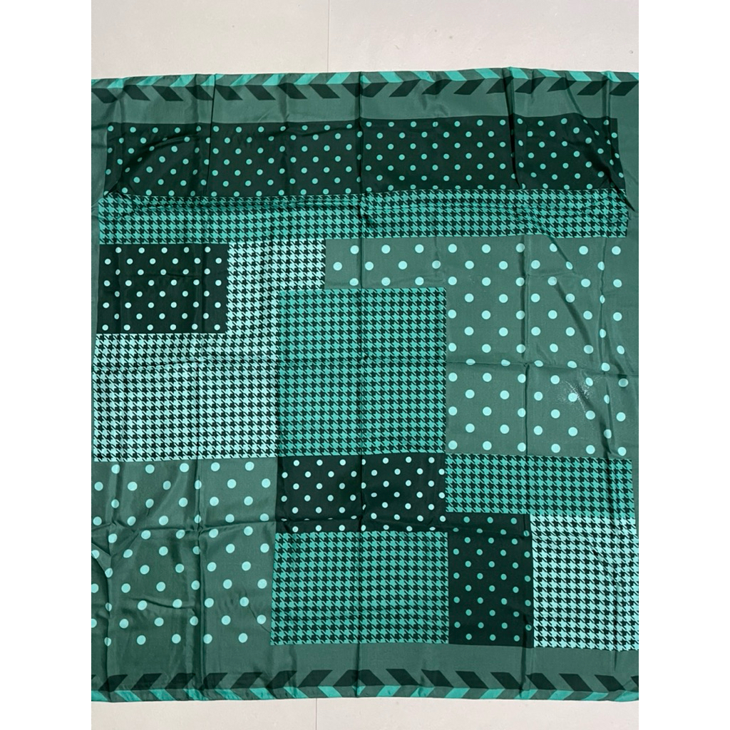 PRELOVED HIJAB MOTIF