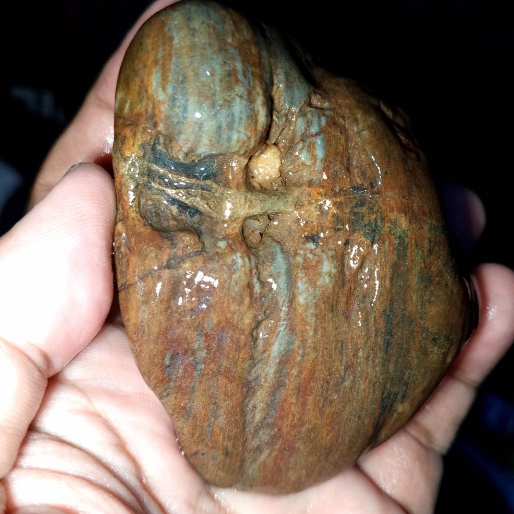 Batu tapak jalak combong ada batu terjepit puser bumi sakral antik unik langka