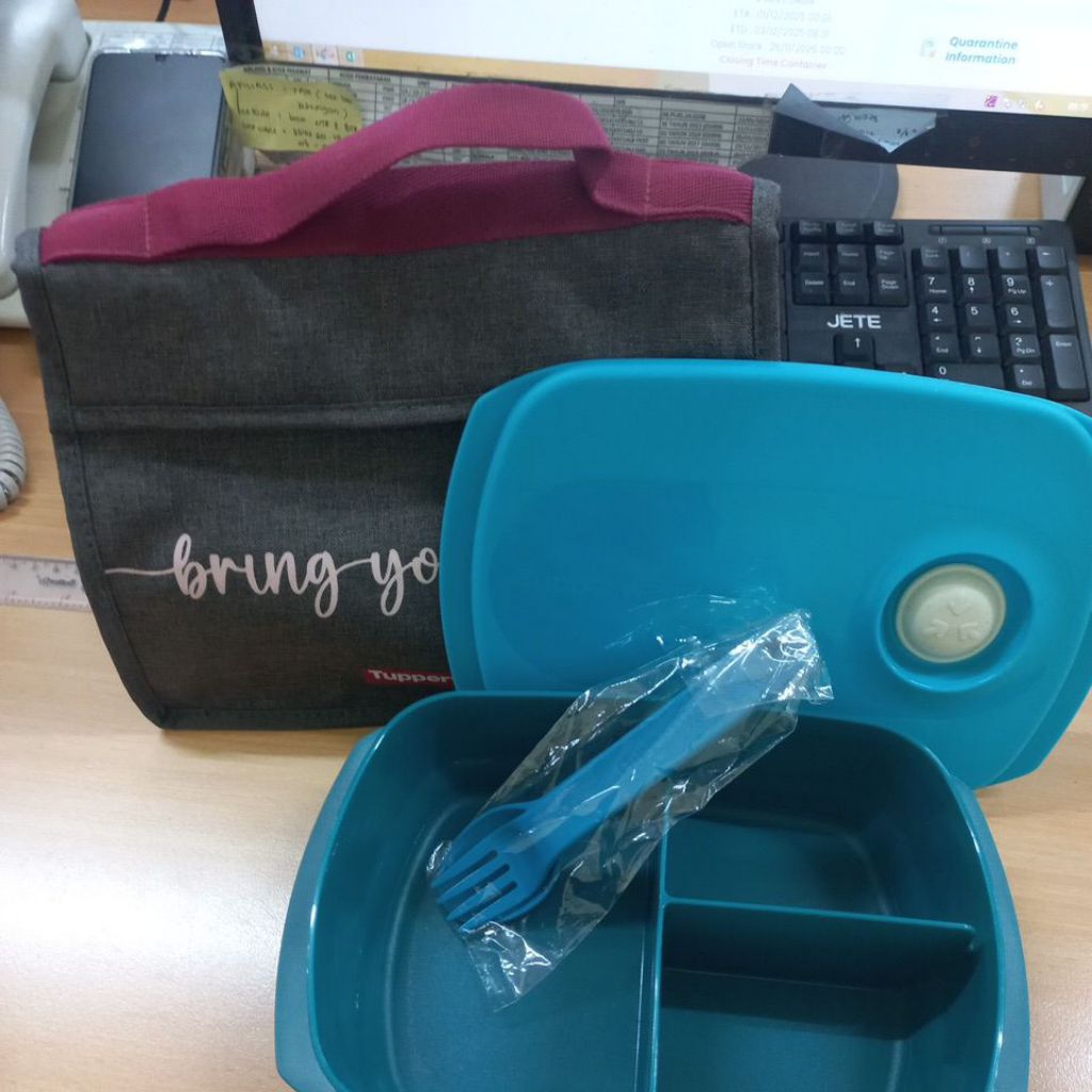 tupperware Bring Your Own (BYO) lunch set tosca