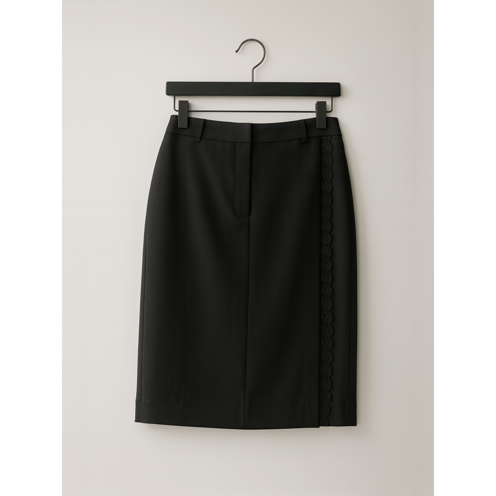 ROK PENDEK WANITA ASIMETRIS DENGAN RENDA - ASYMMETRIC FORMAL KNEE LENGHT WITH LACE