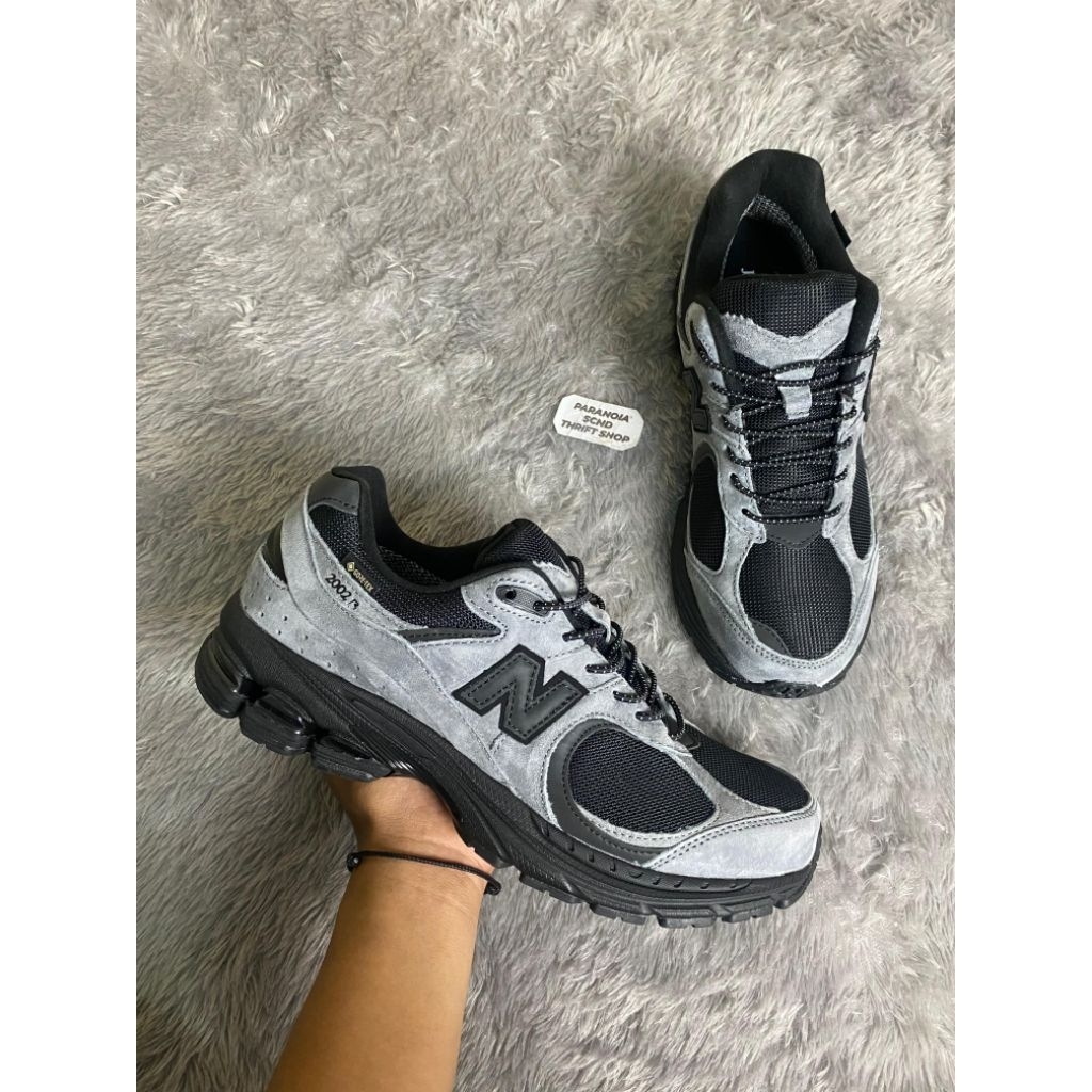 NB 2002R x Jjjjound Gore-tex Charcoal