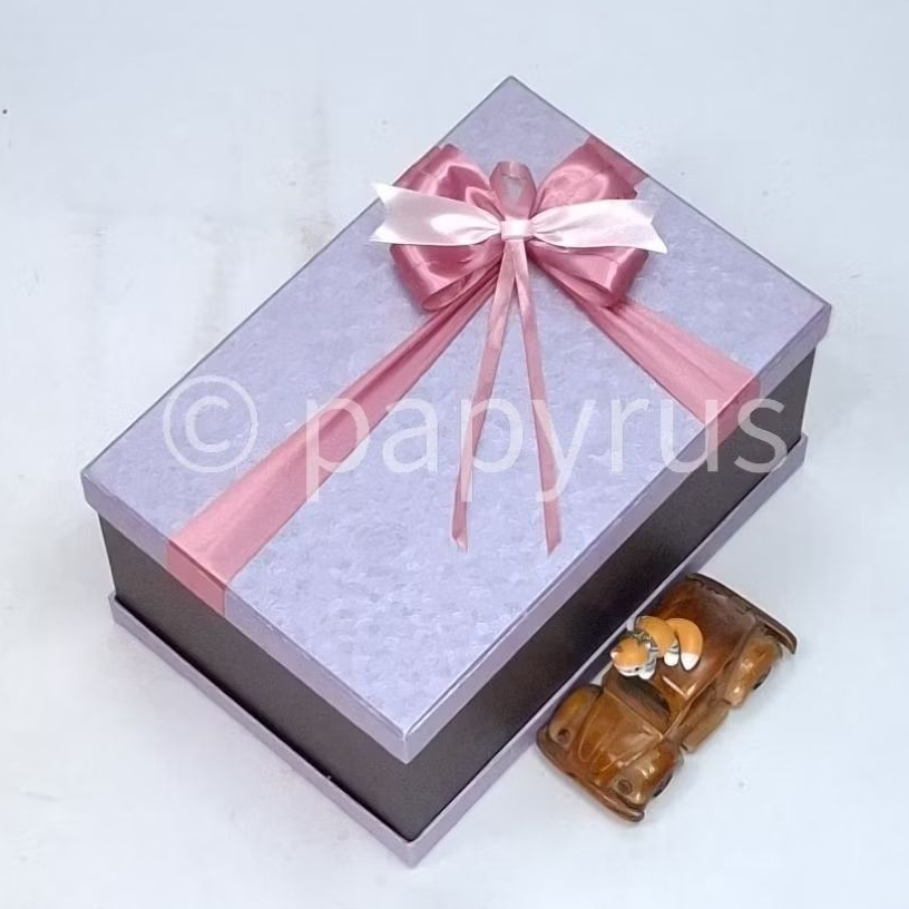 PAPYRUS Sandwich 20x30 Tinggi 15cm Kotak Kado Gift Box Hardbox Hampers Hadiah V3