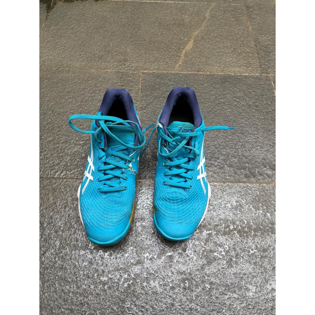 sepatu badminton/tenis/padel asics blade ff