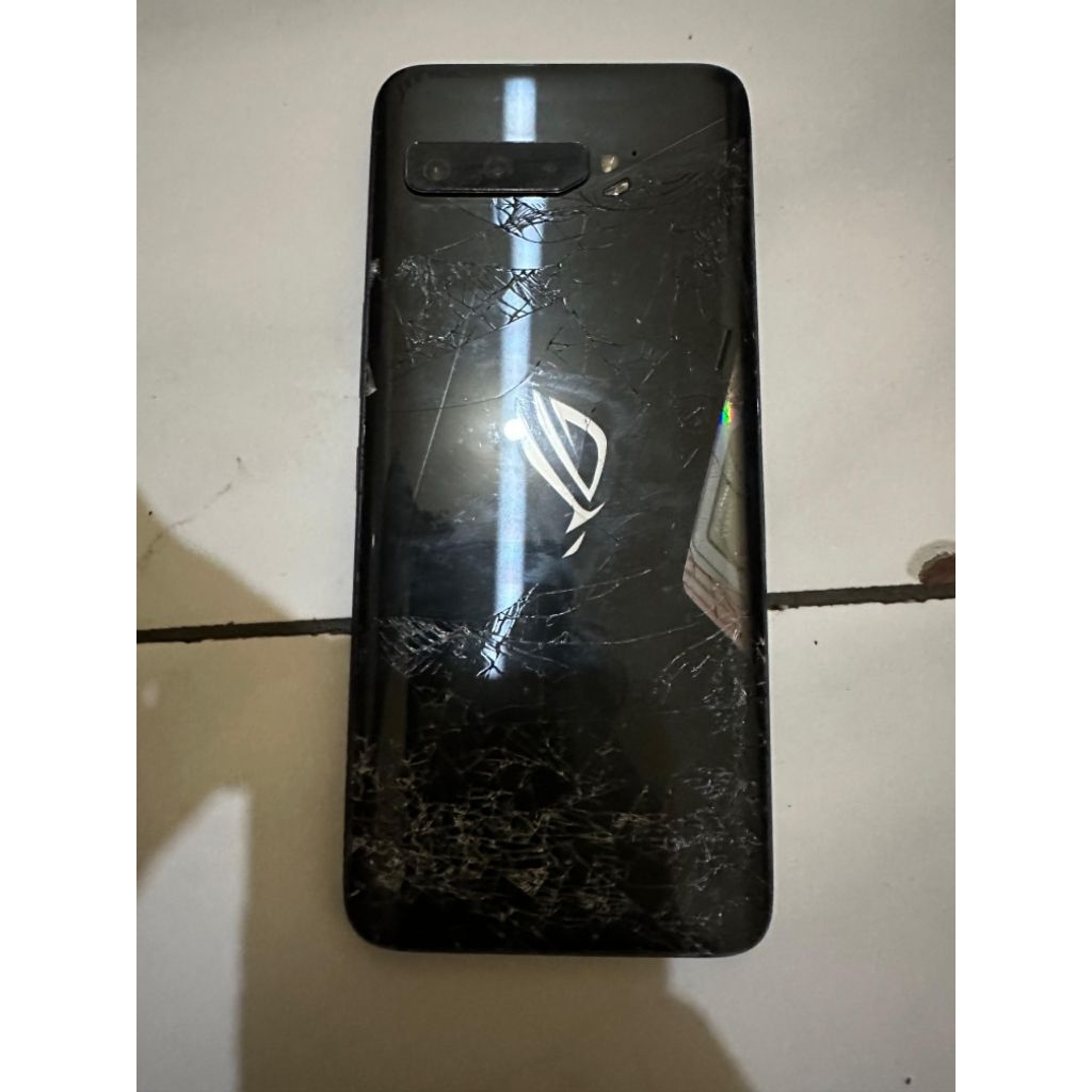 asus rog phone 3 8/128 minus