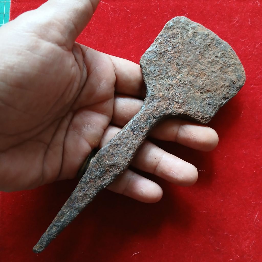 Koleksi Temuan Galian Tanah Kapak Wangkil Besi KUNO KaBudhan