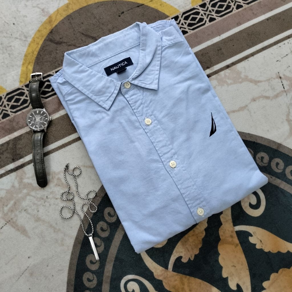 kemeja nautica M