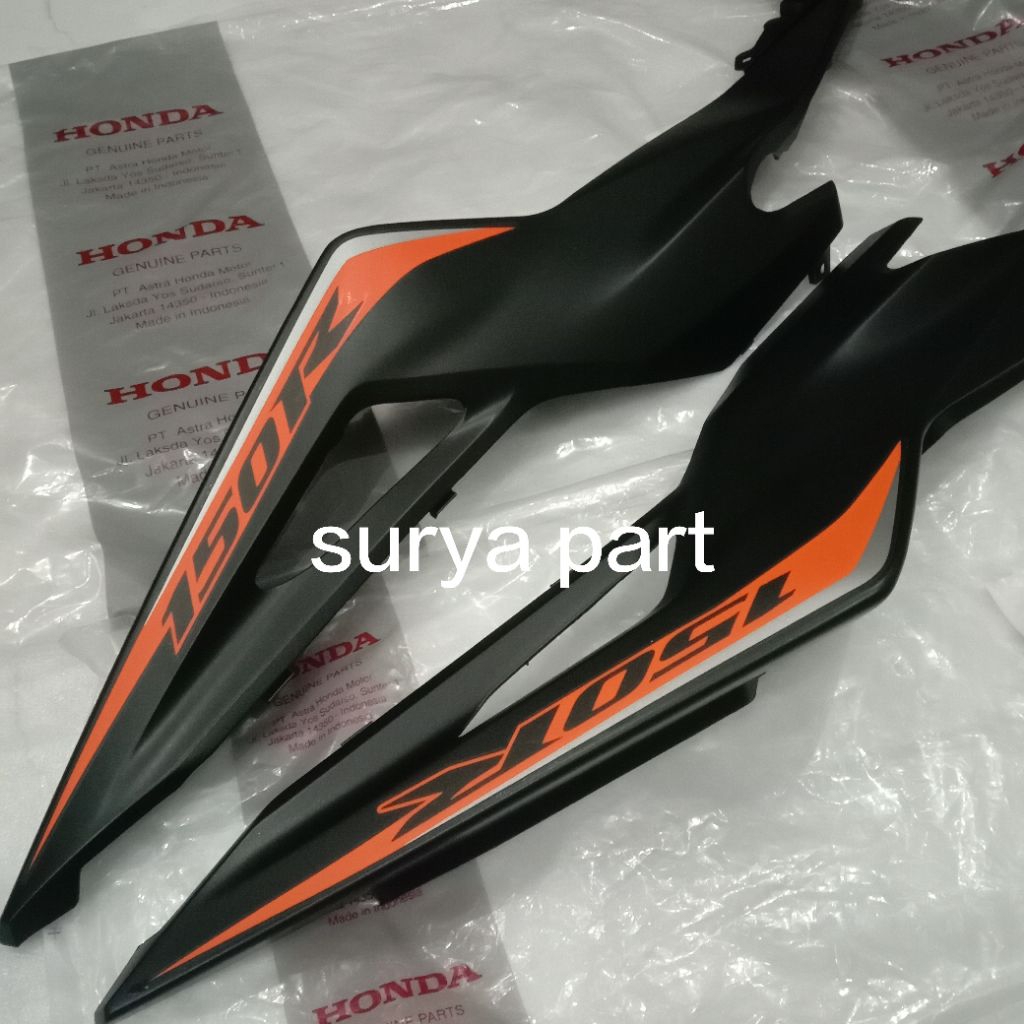 cover body belakang CBR150 CBR150R K45N 2019 2020 2021 set kanan kiri hitam doff original