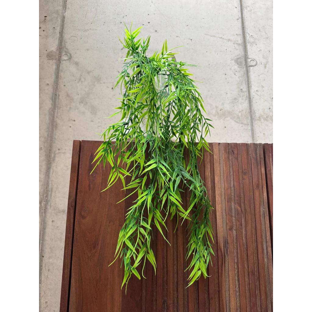 Daun Rambat Plastik Bambu Pot Pajangan Hias / Daun Juntai Pakis Yugali Bambu Rambat Plastik