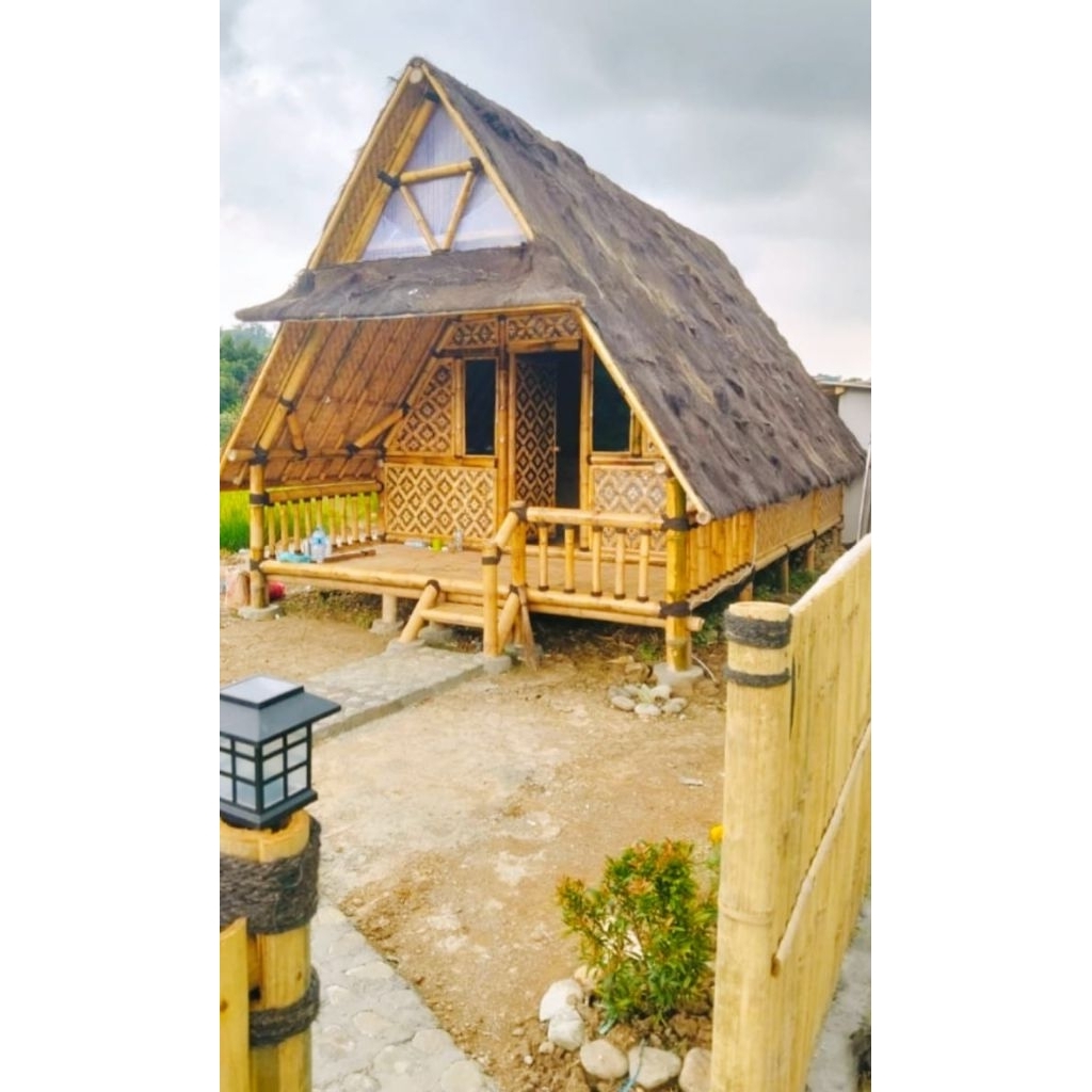 vila bambu/rumah pondok bambu  siap huni atap injuk dan baja ukuran 3x5m