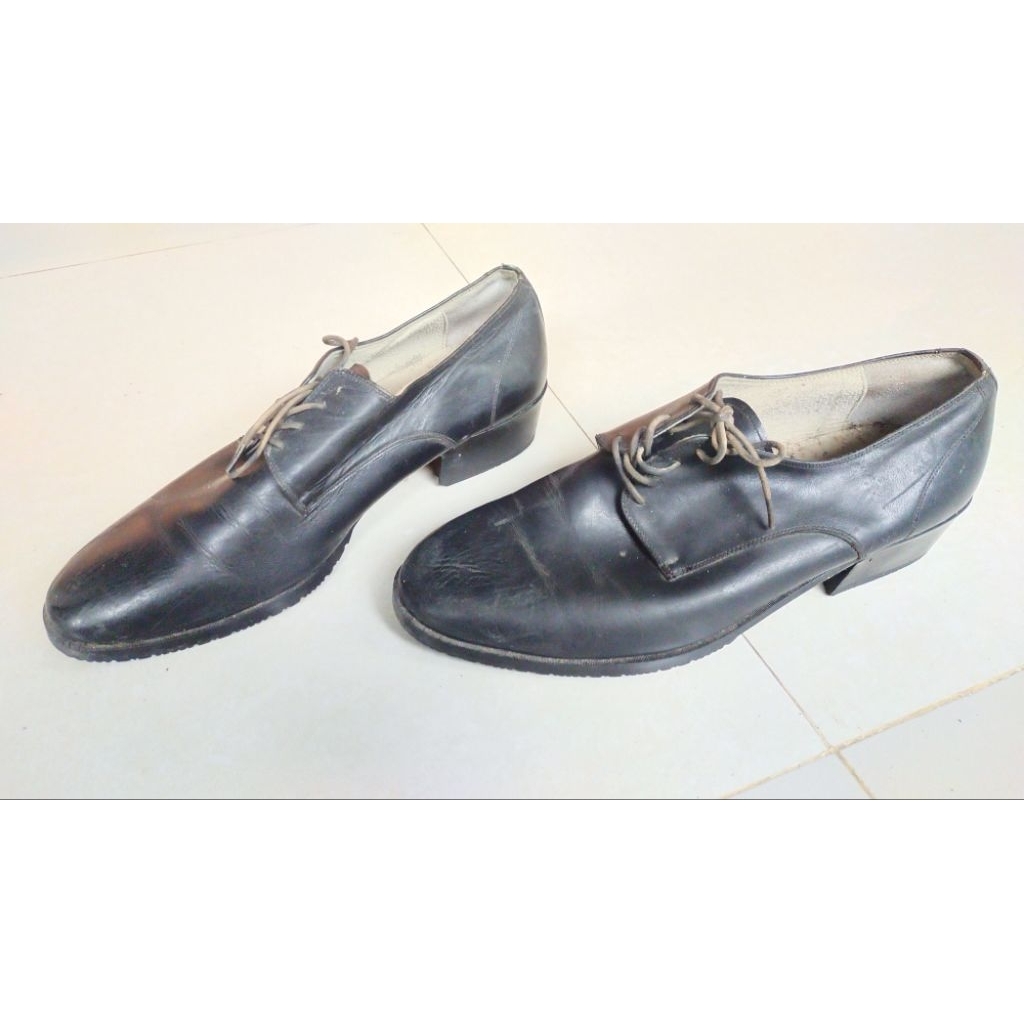 Sepatu Pantofel Pria Kulit Asli Hitam Esquire
