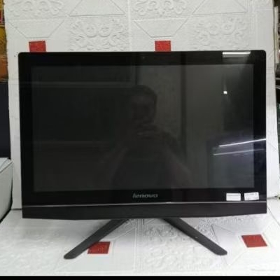 PC AIO/ALL IN ONE LENOVO TOUCHSCREEN.CORE I 5 4460S RAM 8 GB.SSD 128 GB.BERGARANSI