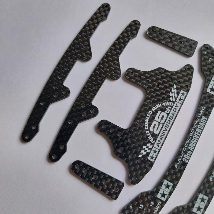 REP TAMIYA HG CARBON SET